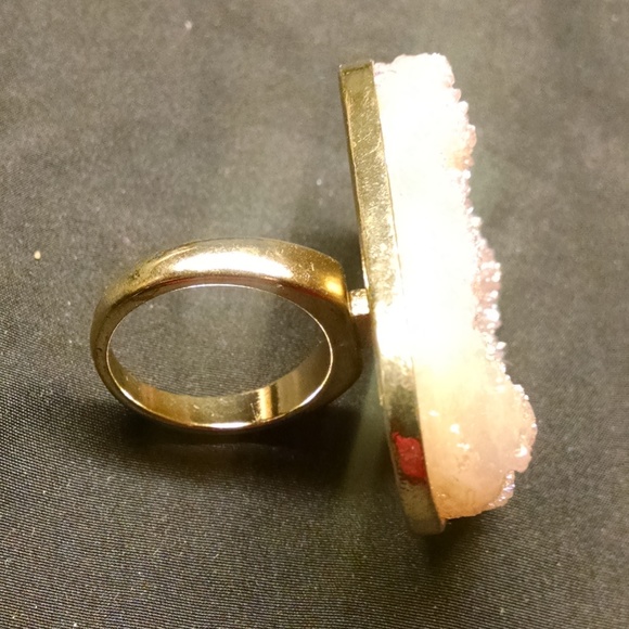 Elegant Extra Large Sparkly Stone Cocktail Ring